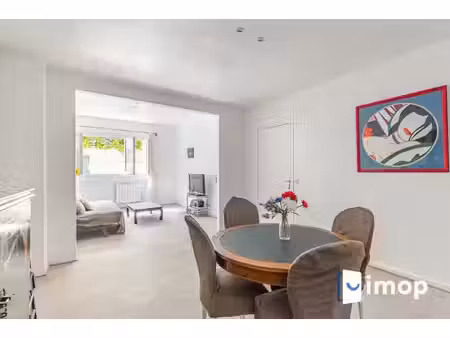 4 pièces en parfait état