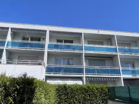 appartement 3-4 pièces de standing avec terrasse et stationneme