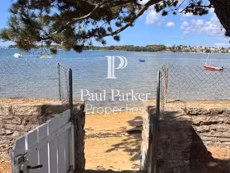 une maison en 1ere ligne à larmor baden : ici  la mer donne le rythme