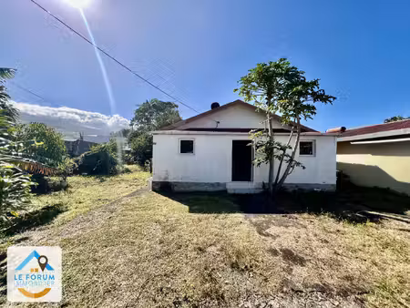 saint joseph 97480 - maison f3 à rafraîchir - terrain plat e
