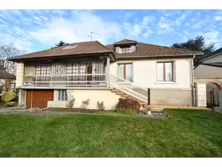 maison bois d'arcy 6 pièces 106 m² hab - 140 m² utiles - 370 m² de terrain