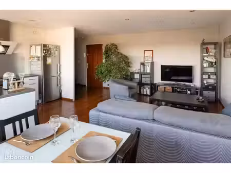 particulier vend appartement 3 pièces 69 m²