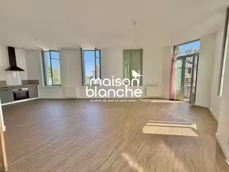 location appartement 3 pièces 76.25 m² à parthenay (79200)  nan €