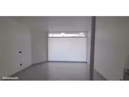 local commercial 107 m²