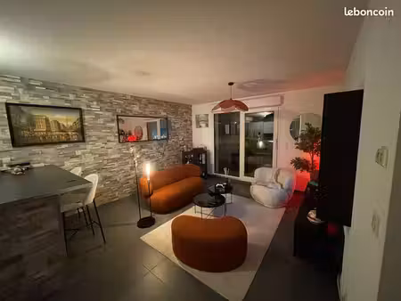 appartement f2 avec grande terrasse et garage
