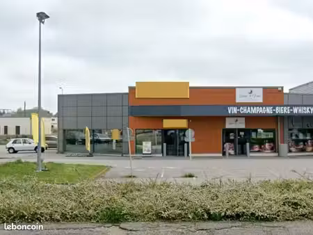 local commercial 302 m²