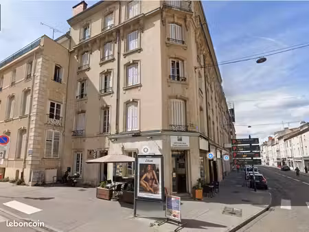 local commercial 47 m²