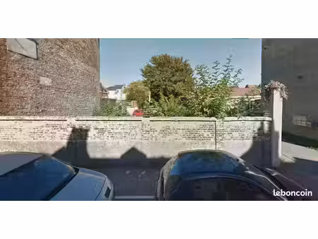 terrain 172 m² loos