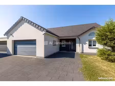 richemont – maison familiale d’exception de 195 m² avec piscine