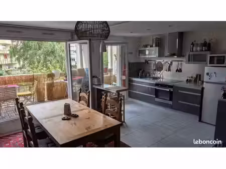 appartement t3 meublé avec balcon  garage et cave - quartier sablon