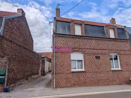 propriété 4 pièces 100 m²