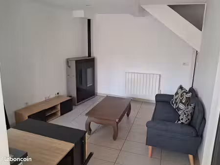 maison meublée 42 56 m² à louer – pierrevillers