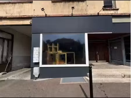 local commercial en centre ville 60 000