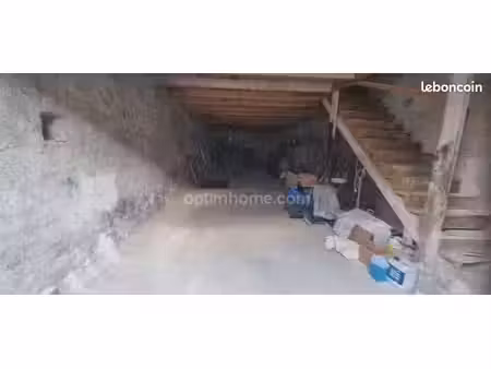 grange 2 pièces 100 m²