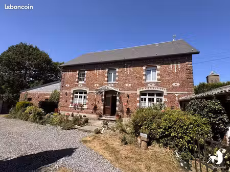 propriété 8 pièces 196 m²