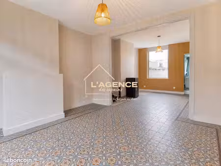 maison 4 pièces 130 m²