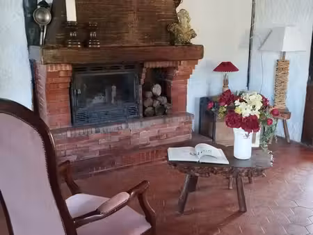 chalet avec étang privé sur 2 hectares — calme et nature au cœur de la nièvre