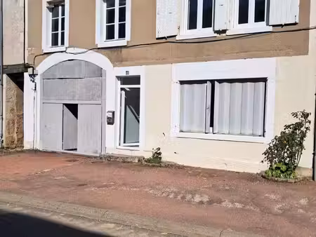 maison avec garage et jardin