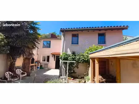 maison 4 chambres avec cour