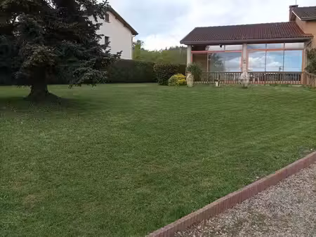 vente maison individuelle au calme avec du terrain