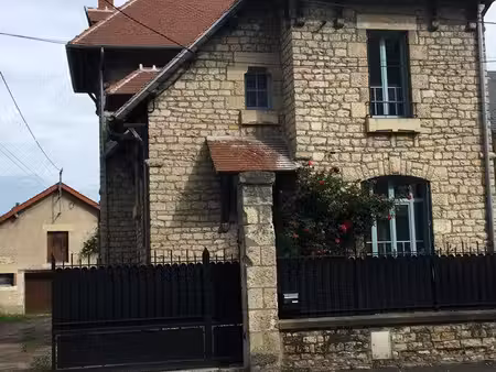 maison de caractère rénovée de 100 m2 au centre dé nevers