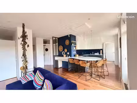 studio 3 pièces 100 m²