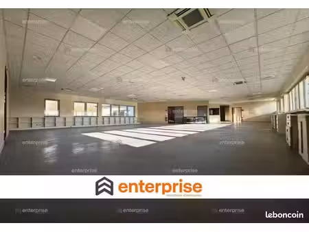 bureaux 240 m²