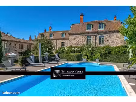 propriété 12 pièces 933 m²