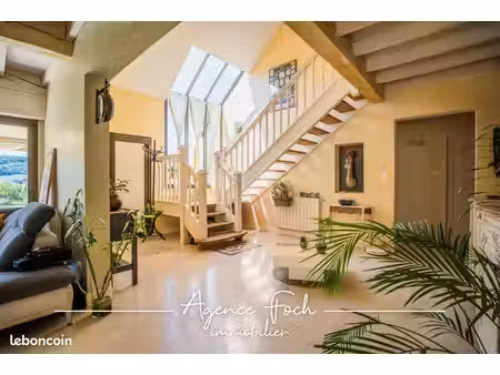 maison 5 pièces 155 m²