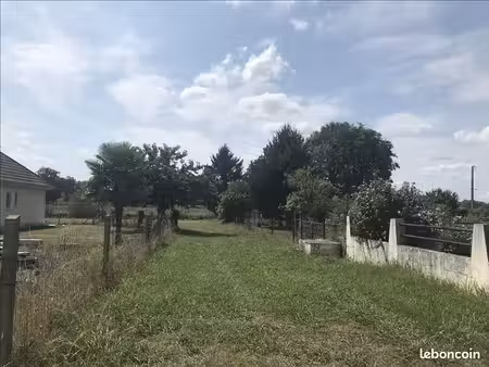 terrain 2 356 m² argagnon