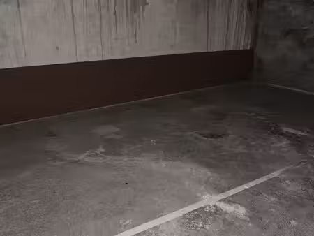 place de parking en sous-sol sécurisé