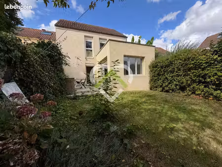 maison 5 pièces 94 m²