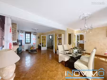 propriété 6 pièces 123 m²