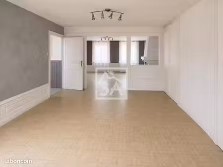 maison 7 pièces 146 m²