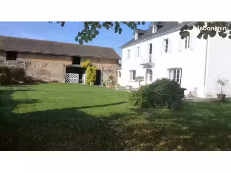 maison de campagne avec dépendances sur 1 1 ha – vue dégagée sur les coteaux – entre morla