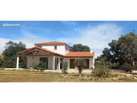 villa 4 faces hors lotissement
