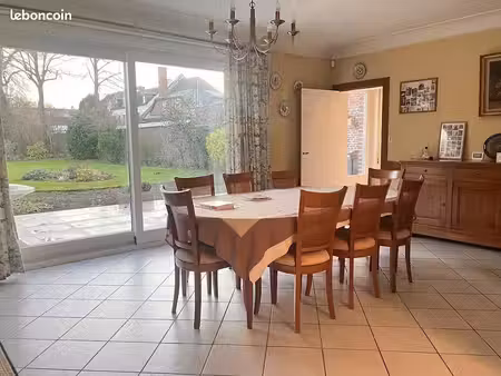 maison 6 pièces 175 m²