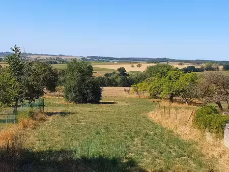 terrain 1482 m² bust