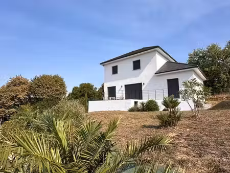 maison 5 pièces sauvagnon