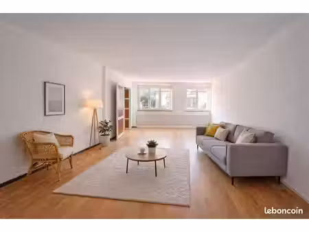 t2 71m2 avec grande terrasse lumineux calme