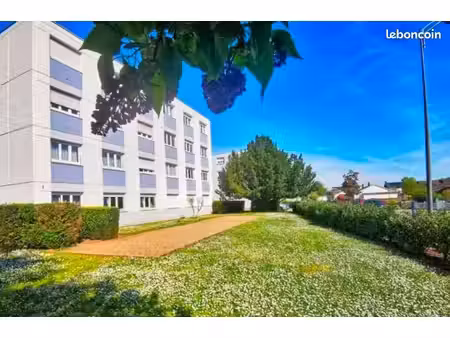 vends spacieux f4/f5 à illkirch