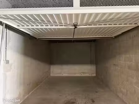 garage à louer