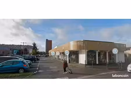 local commercial 60 m²