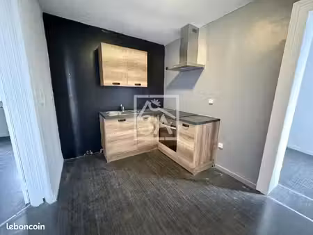 immeuble 8 pièces 211 m²