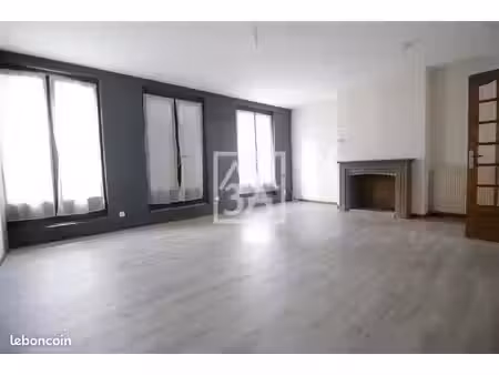 immeuble 9 pièces 203 m²