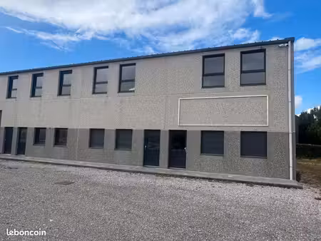 location entrepot + bureau