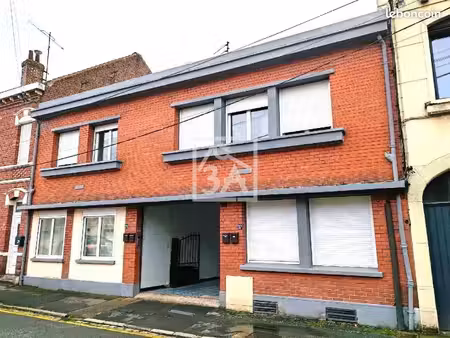 immeuble 10 pièces 215 m²