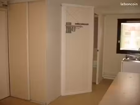 appartement 1 pièce 14 m²
