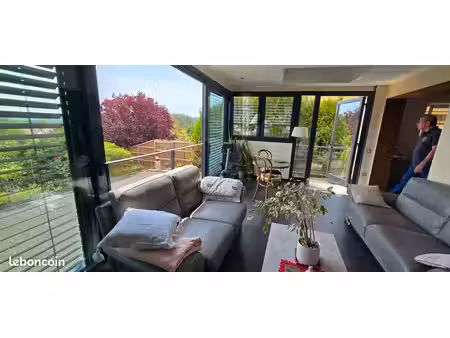 maison d'architecte sur 24 97 ares