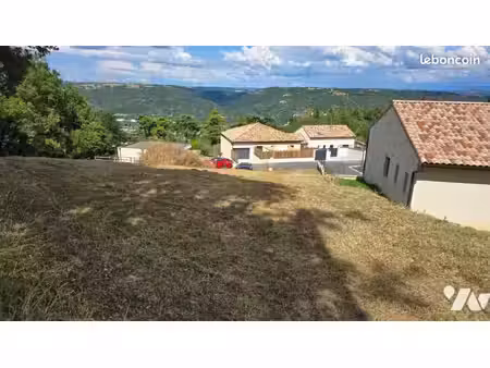 terrain 652 m² ozon